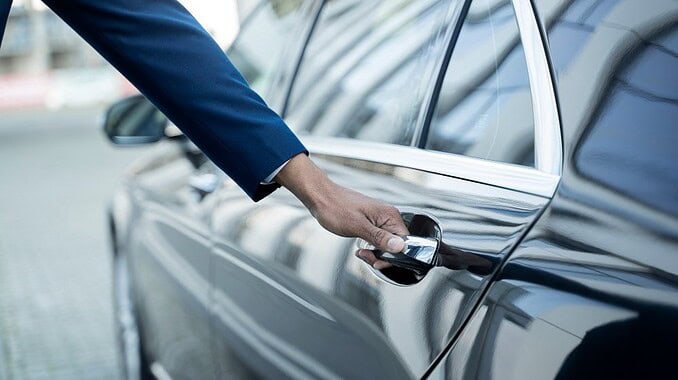 Come funziona moving class limousine